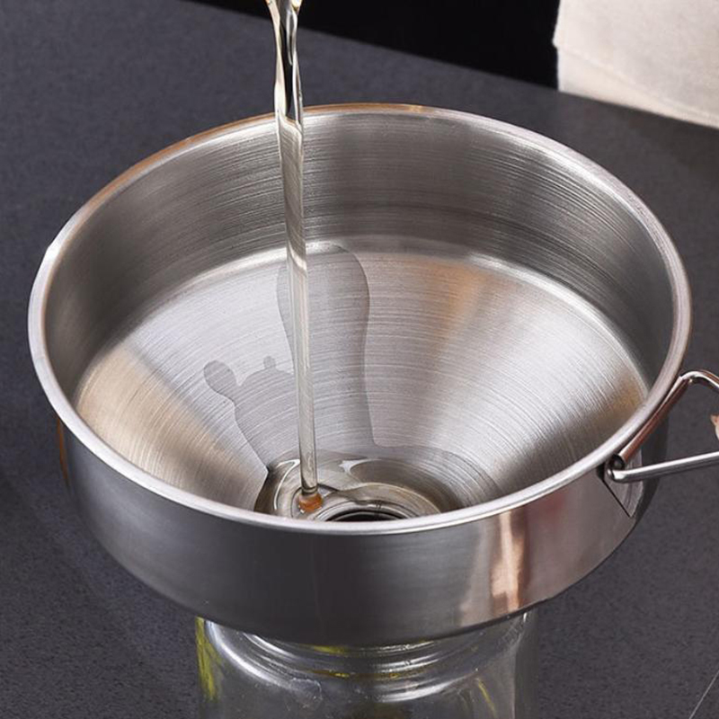 Kitchen Gadgets On Sale - Funil de Metal para Conservas em